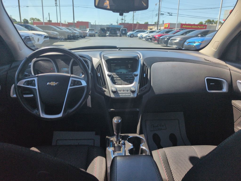 Used 2017 Chevrolet Equinox LT w/ Convenience Package FWD image 12