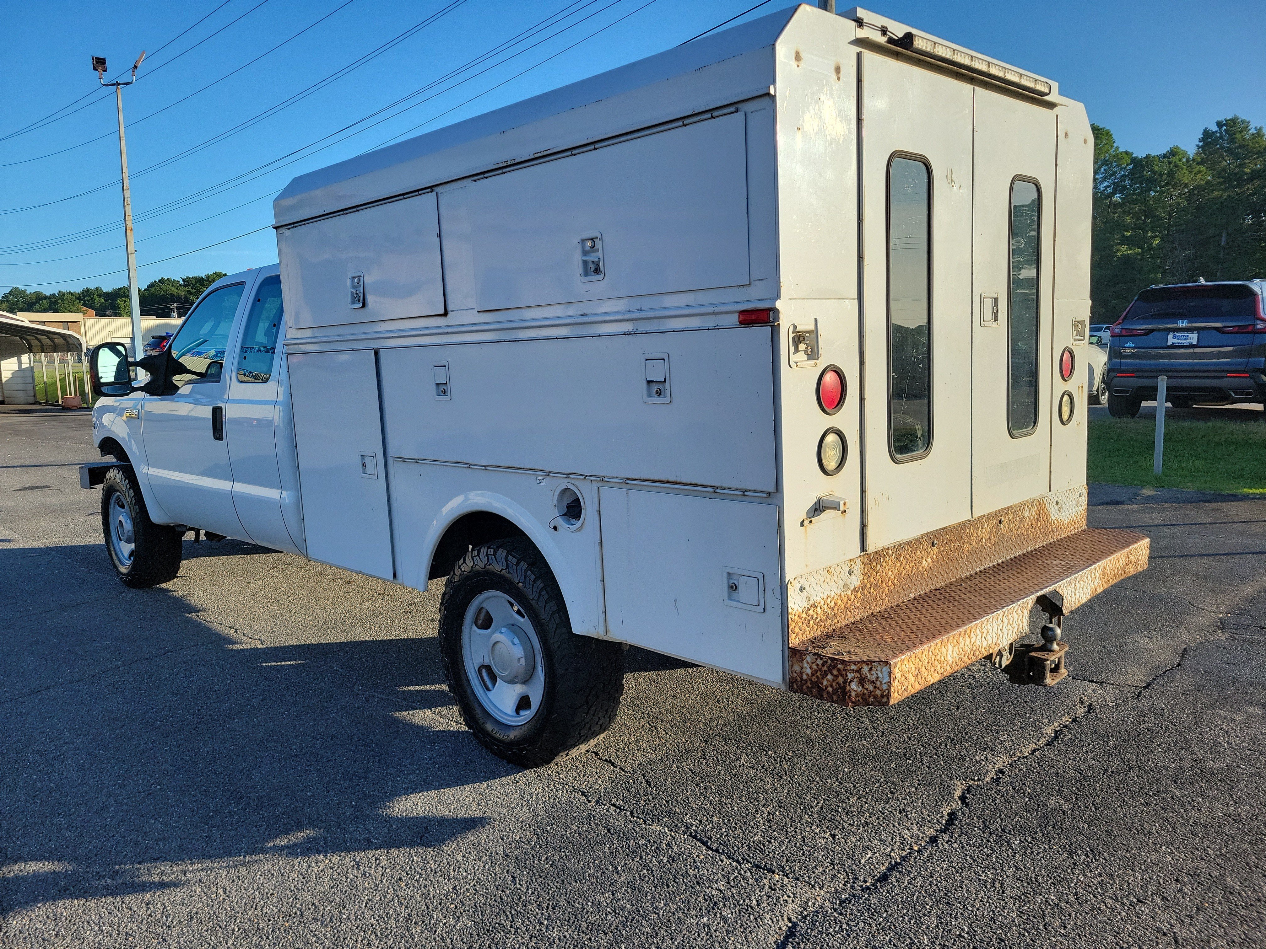 Used 2005 Ford F350 XL AWD/4WD image 7