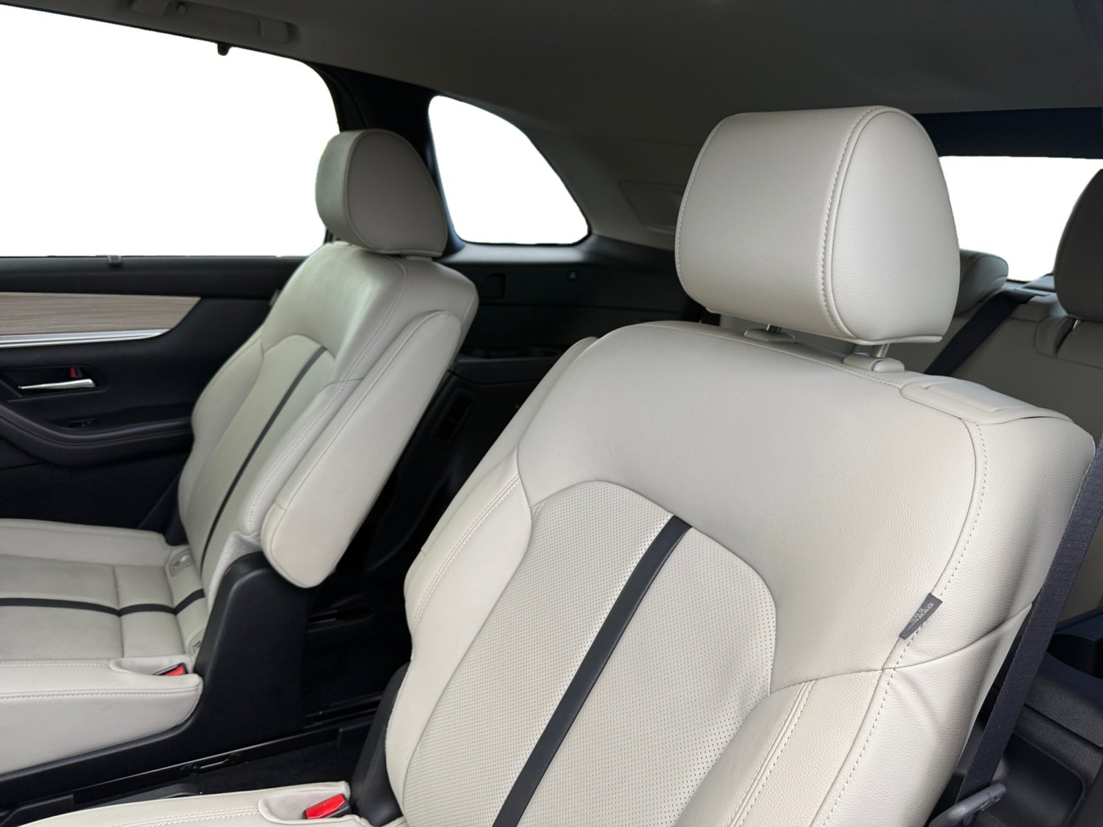 Certified 2024 MAZDA CX-90 Plug-In Hybrid w/ Preferred image 16