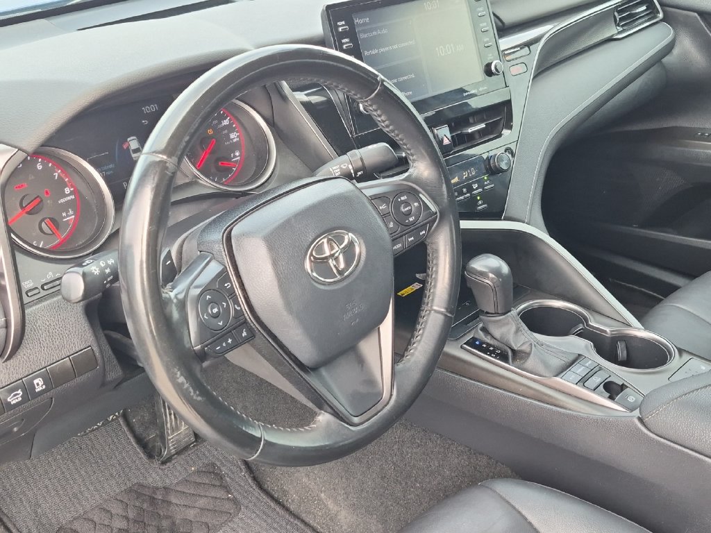 Used 2023 Toyota Camry XSE FWD image 6