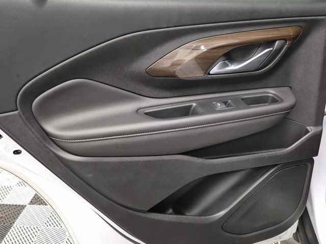 Used 2020 GMC Terrain Denali w/ Denali Premium Package image 16