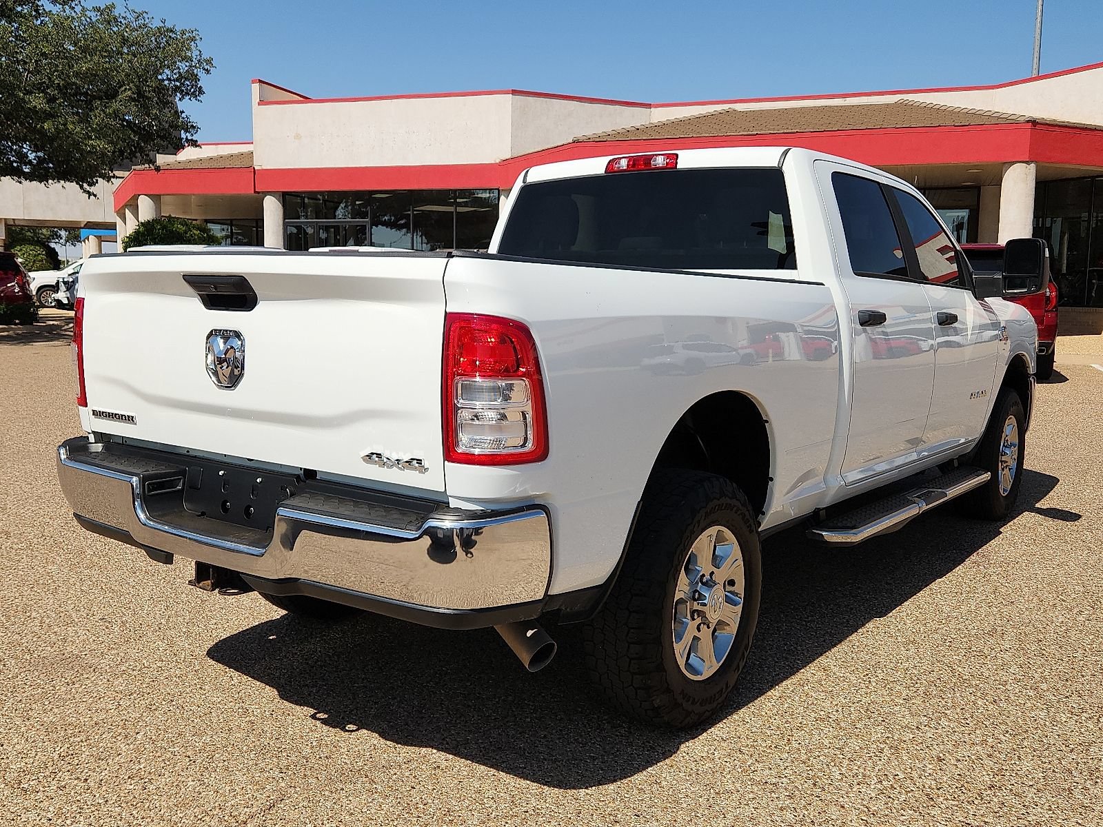 Used 2024 RAM 2500 Big Horn AWD/4WD image 4