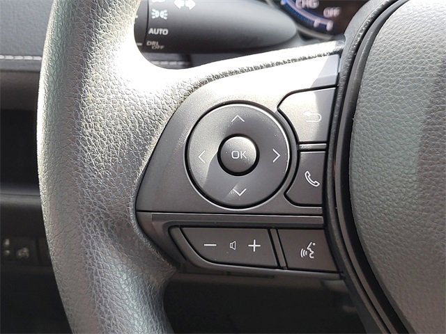 Used 2025 Toyota RAV4 XLE image 23