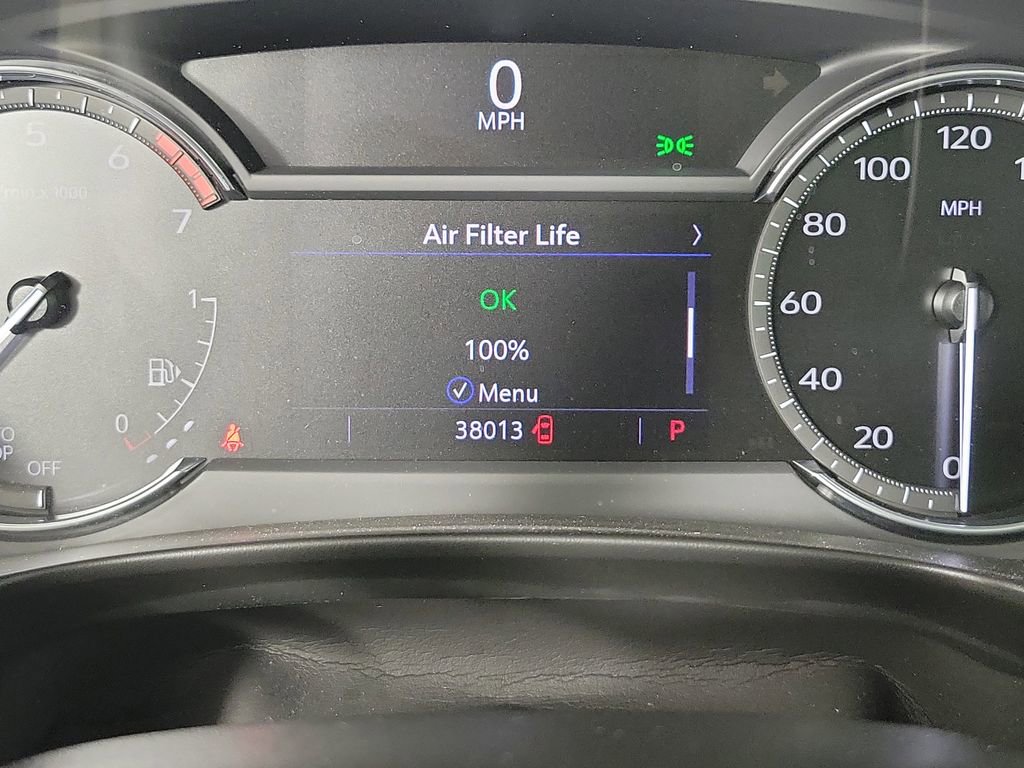 Used 2023 Cadillac XT4 Luxury w/ Cold Weather Package image 25