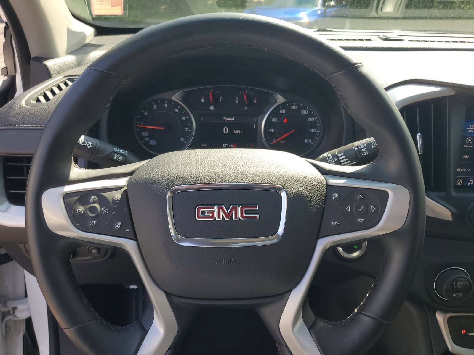 Used 2023 GMC Terrain SLT w/ Elevation Edition FWD image 11