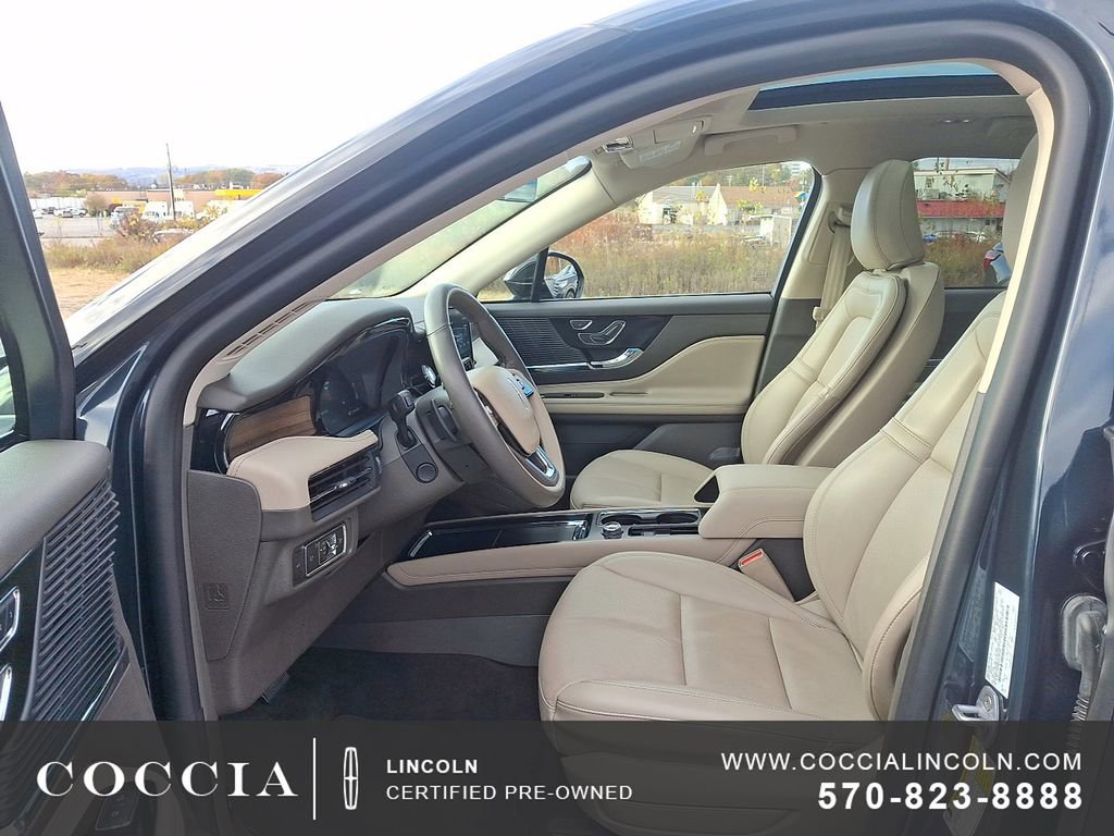 Certified 2022 Lincoln Corsair Reserve w/ Equipment Group 201A image 13