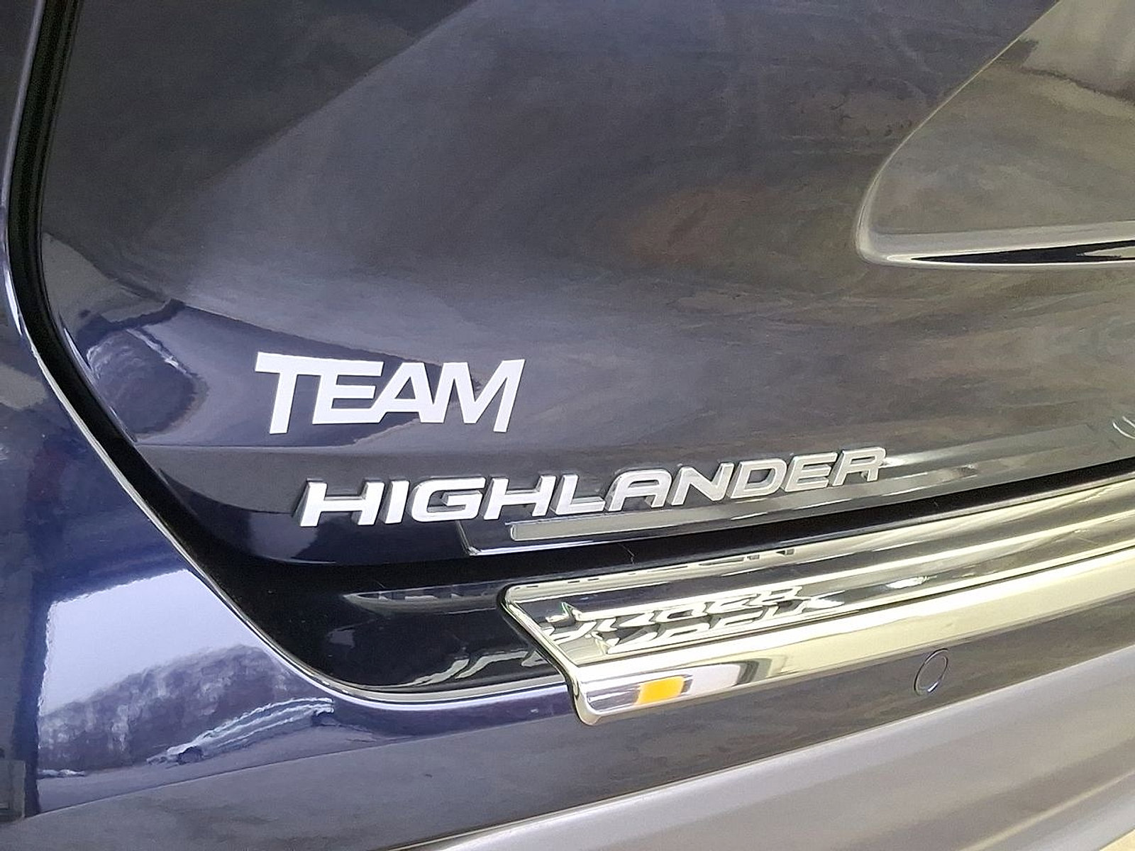 Used 2024 Toyota Highlander Platinum image 24