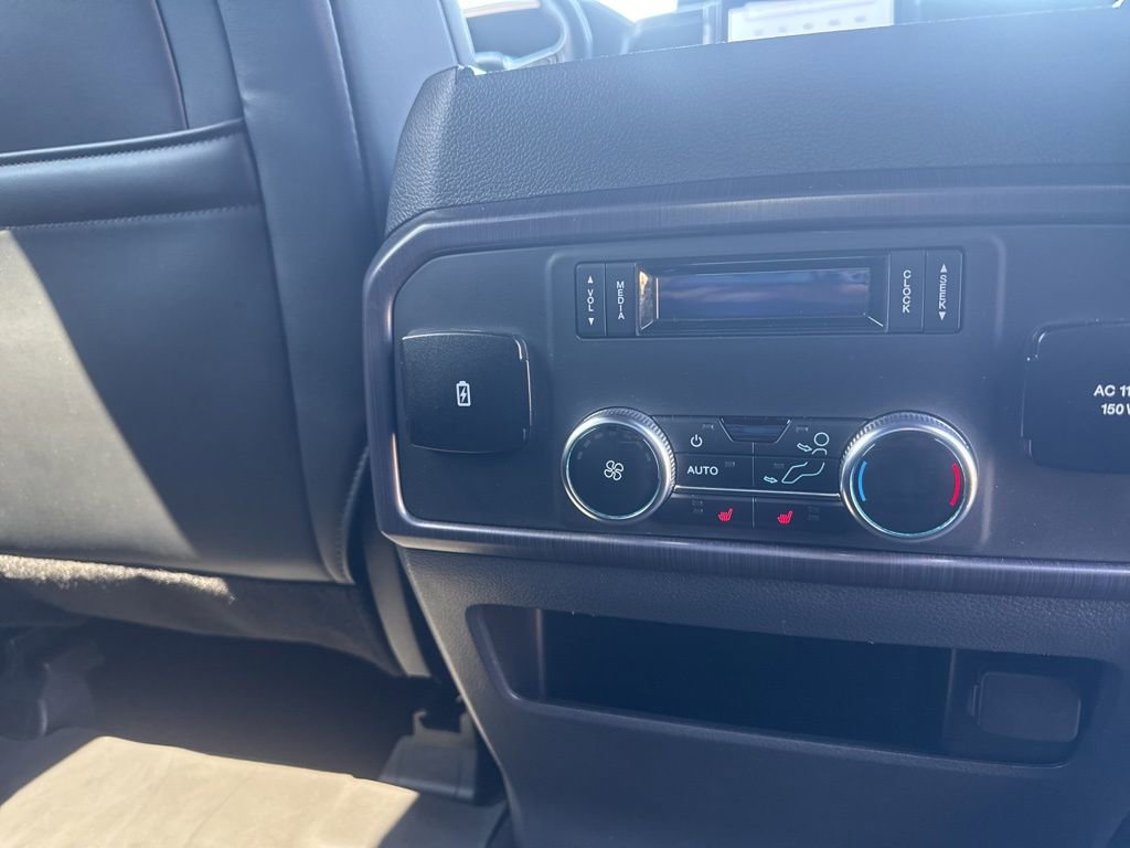 Used 2023 Ford Expedition Platinum image 16