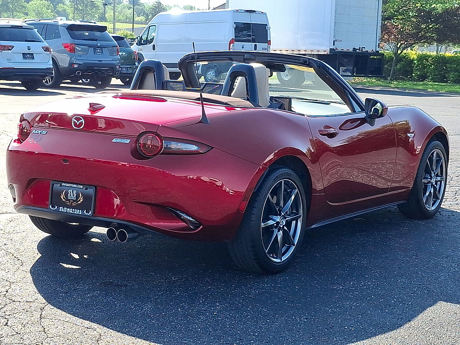 Used 2019 MAZDA MX-5 Miata Grand Touring w/ GT-S Package RWD image 24