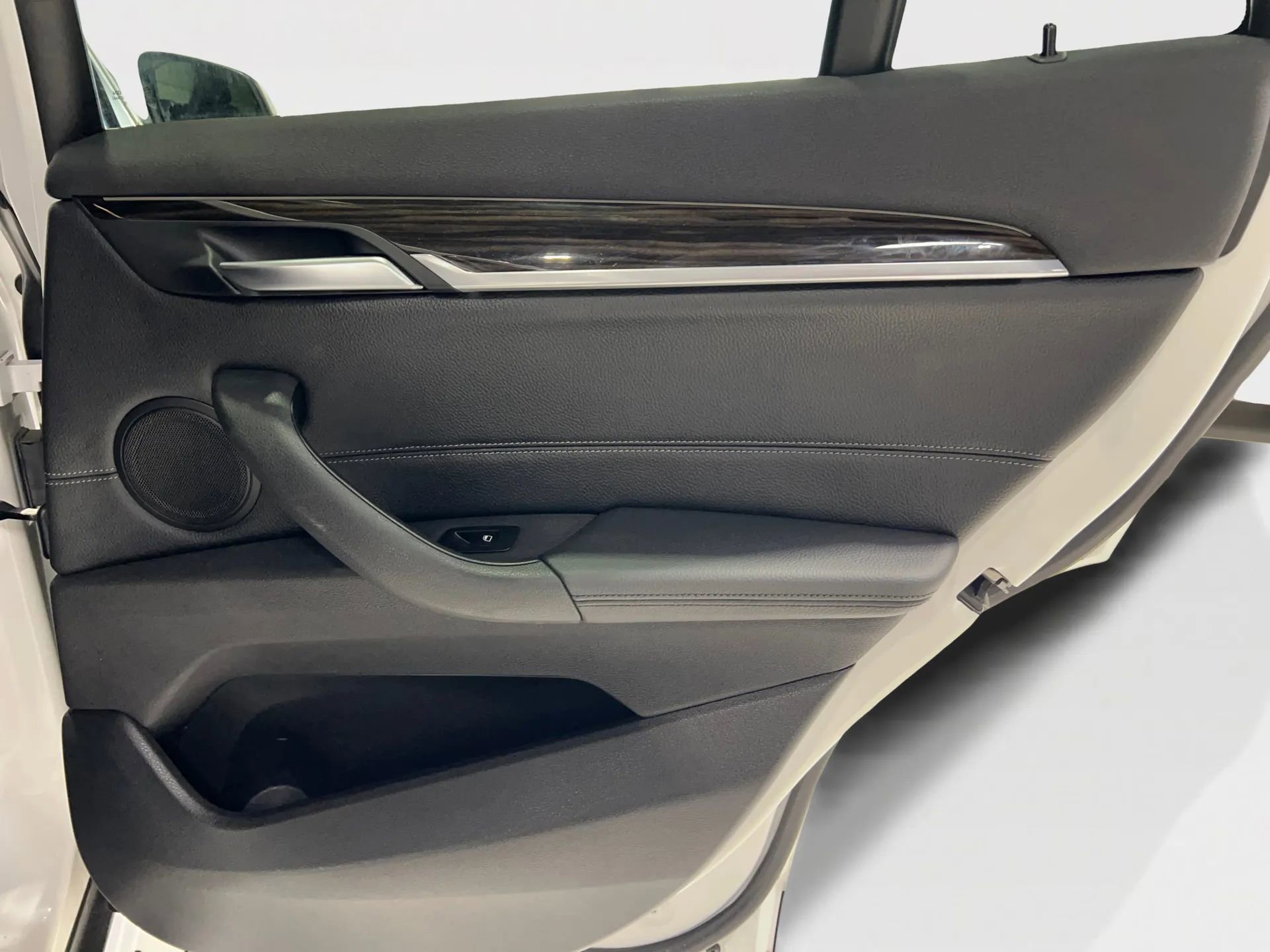 Used 2016 BMW X1 xDrive28i image 19