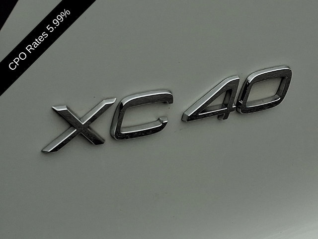 Certified 2024 Volvo XC40 B5 Ultimate w/ Climate Package AWD/4WD image 33