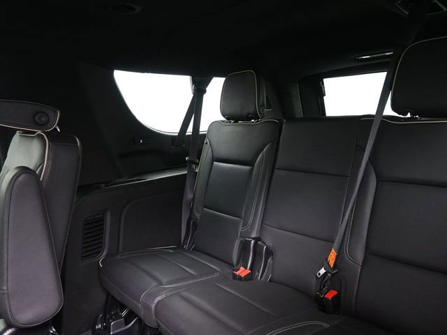 Used 2023 Chevrolet Suburban Premier image 23