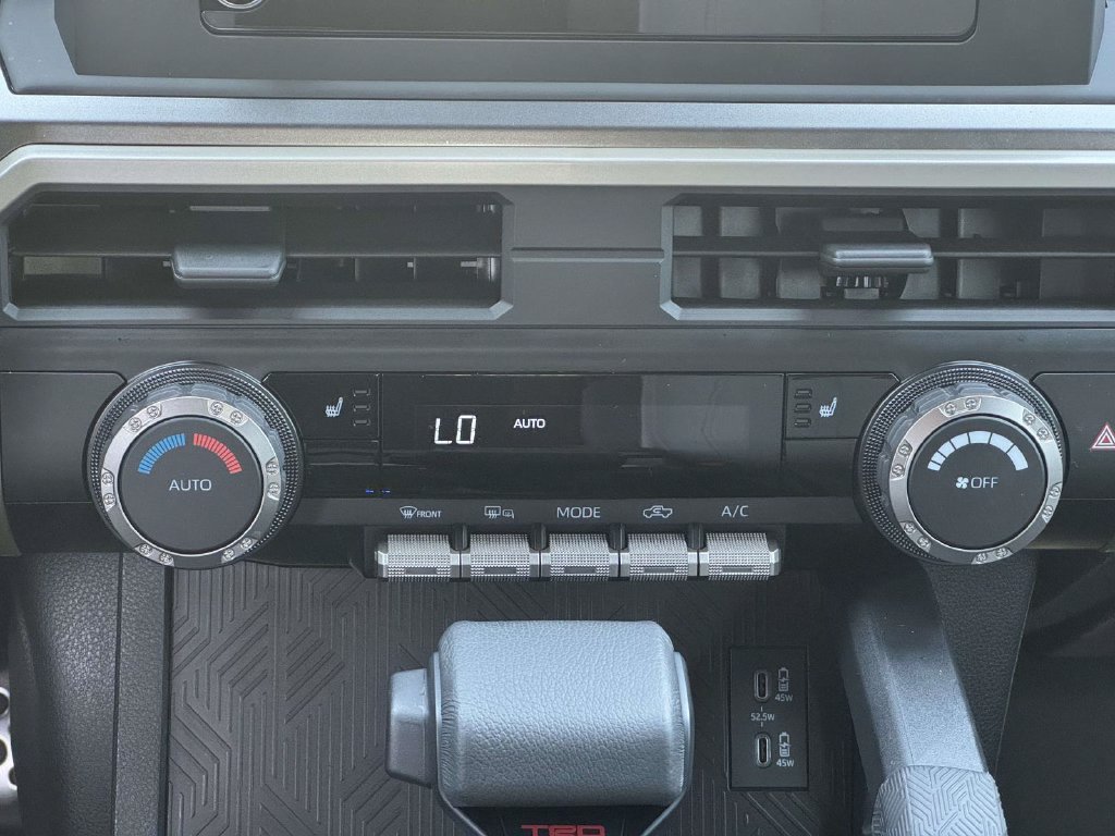 Certified 2025 Toyota Tacoma TRD Sport AWD/4WD image 5