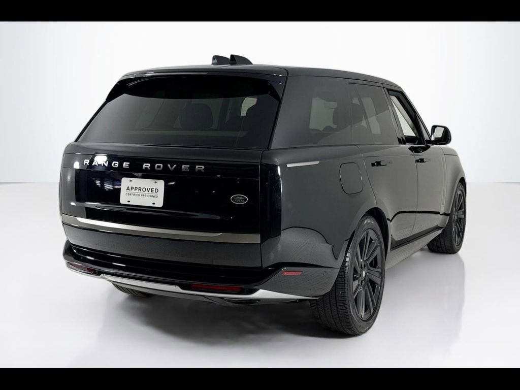 Used 2023 Land Rover Range Rover SE image 5