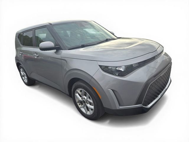 Used 2024 Kia Soul LX w/ Option Group 015 FWD image 1