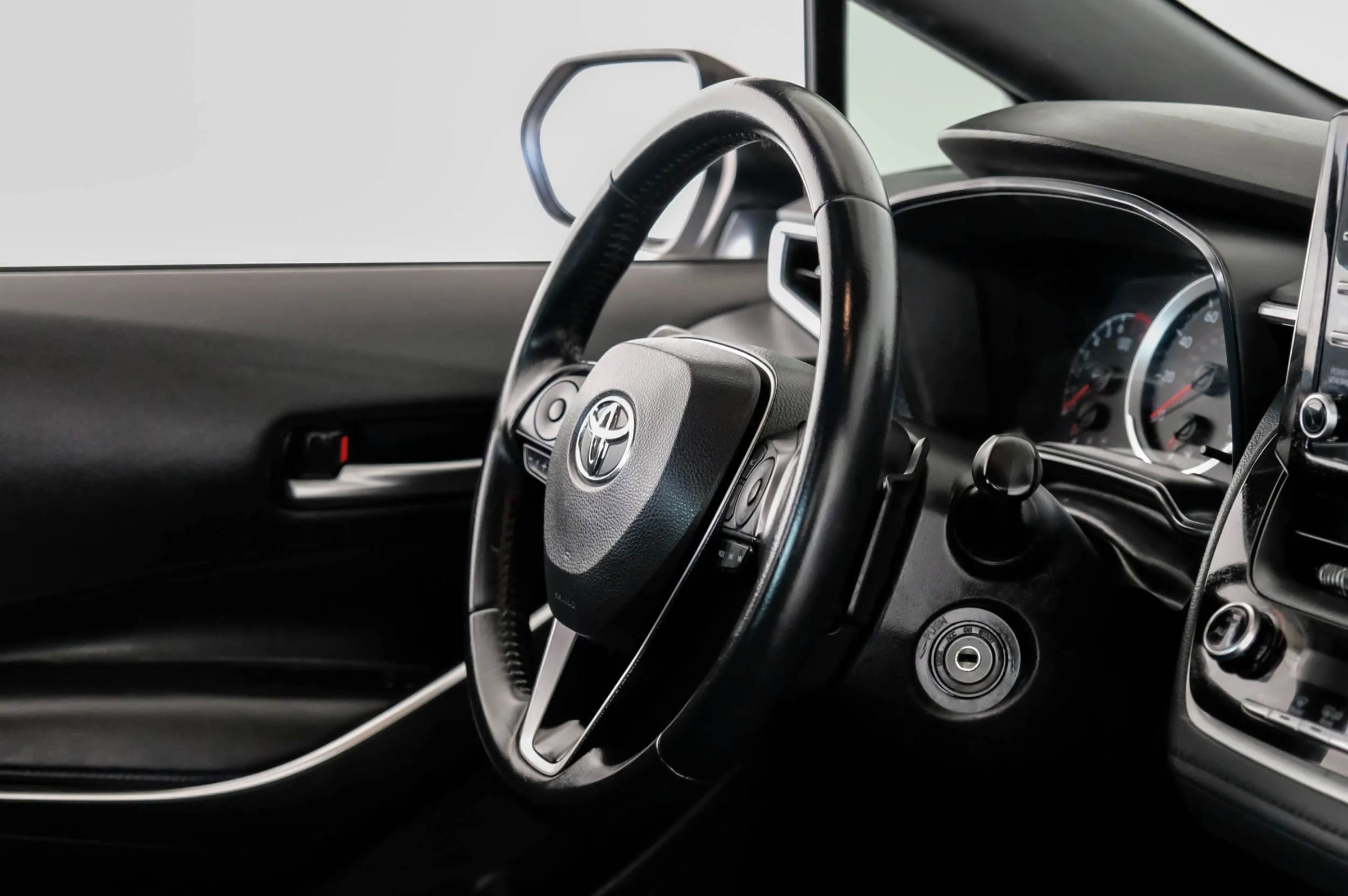 Used 2020 Toyota Corolla SE FWD image 13