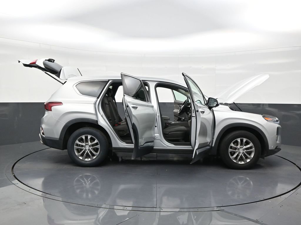 Used 2020 Hyundai Santa Fe SE w/ Cargo Package image 30