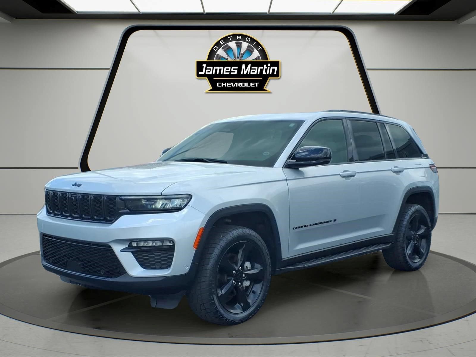 Used 2024 Jeep Grand Cherokee Limited w/ Luxury Tech Group II