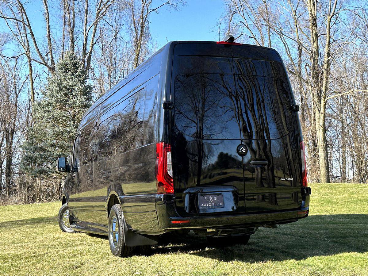 Used 2024 Mercedes-Benz Sprinter 3500 image 3