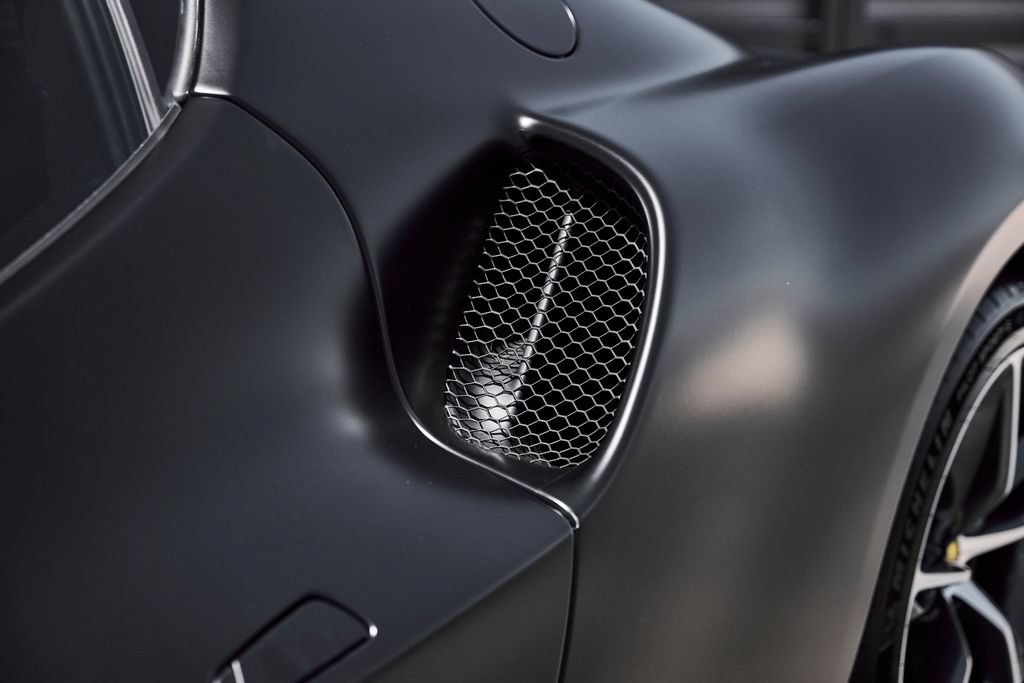 Used 2023 Ferrari 296 GTB RWD image 11