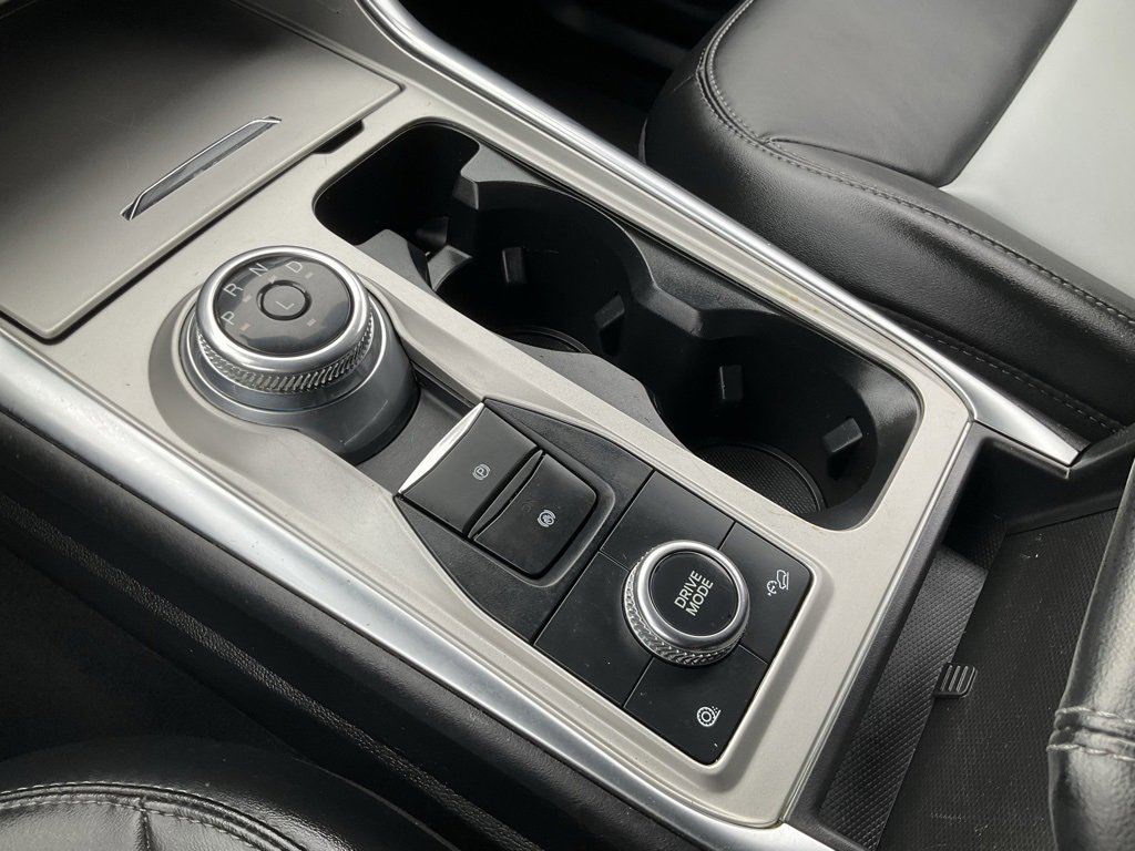 Used 2023 Ford Explorer XLT w/ Equipment Group 202A image 13