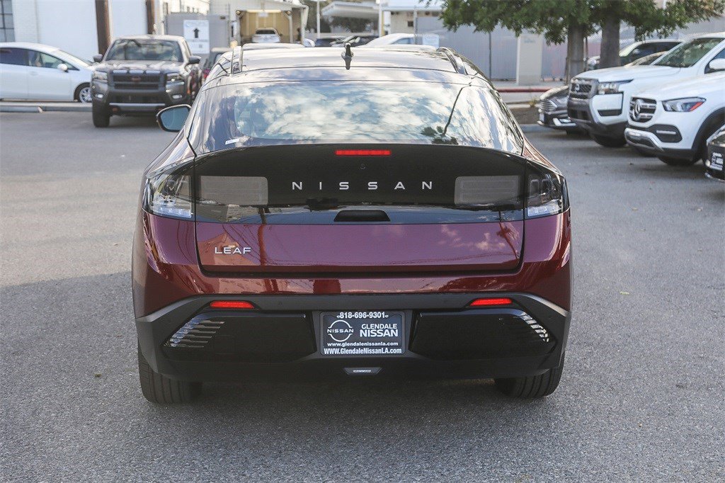 New 2026 Nissan Leaf Platinum+ image 7