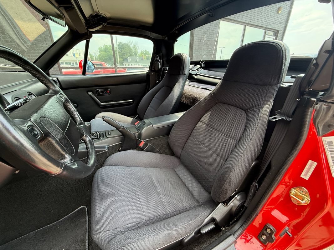 Used 1990 MAZDA MX-5 Miata RWD image 4