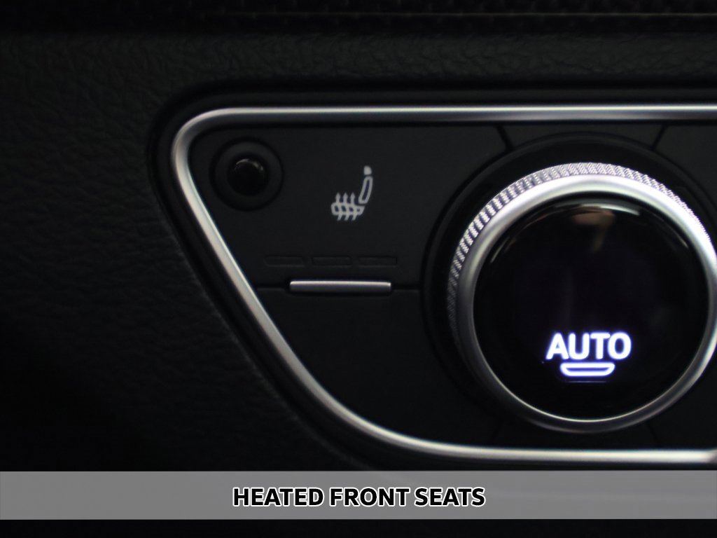 Used 2023 Audi SQ5 Prestige w/ Prestige Package image 9