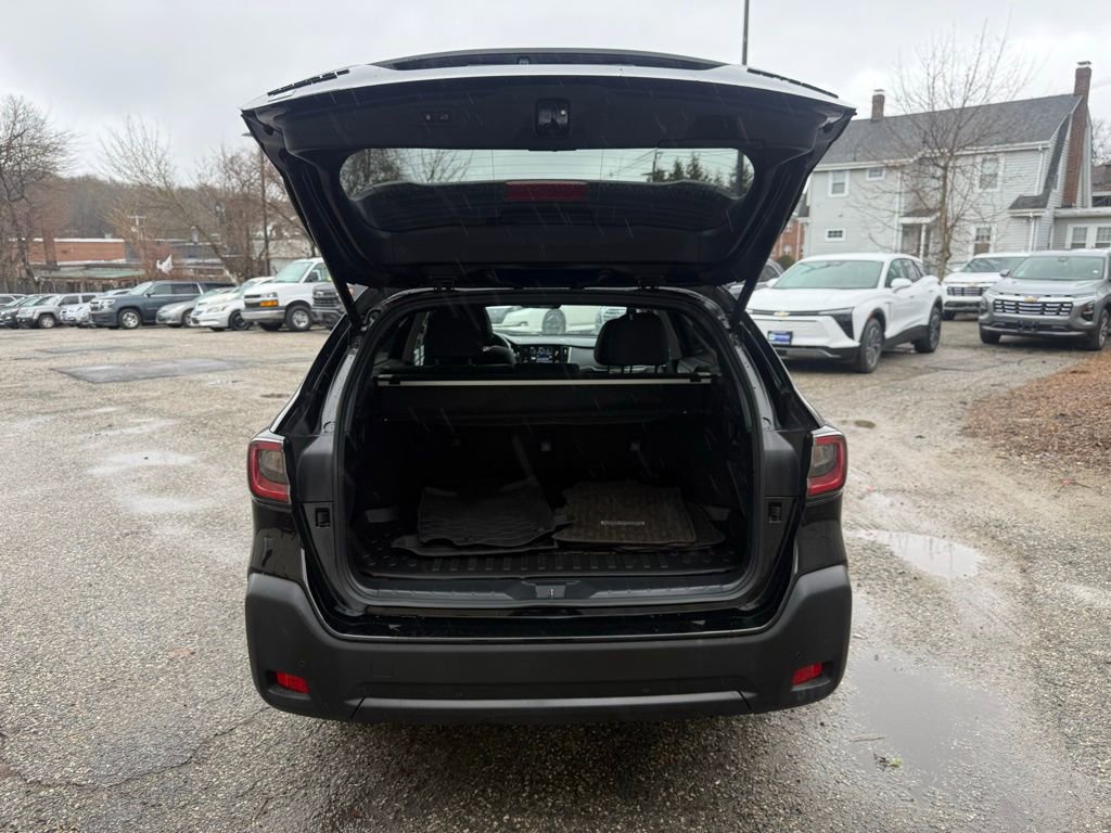 Used 2024 Subaru Outback Onyx Edition image 5