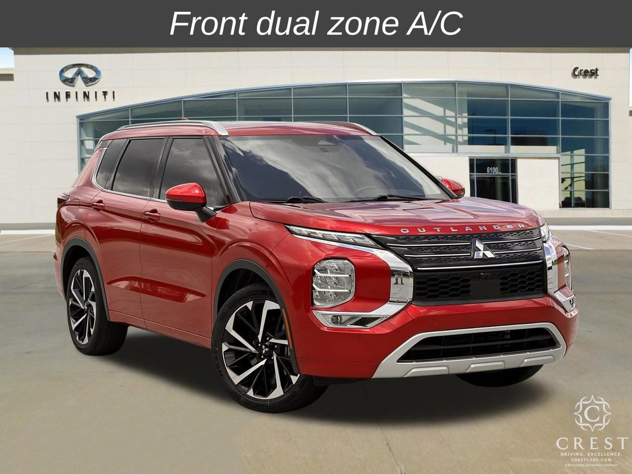 Used 2023 Mitsubishi Outlander SEL FWD image 2