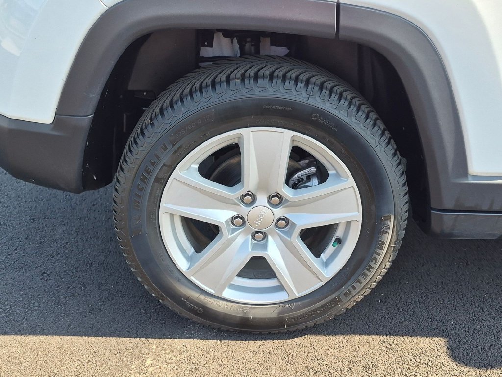Used 2022 Jeep Compass Latitude AWD/4WD image 27
