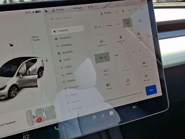 Used 2021 Tesla Model Y Long Range image 25