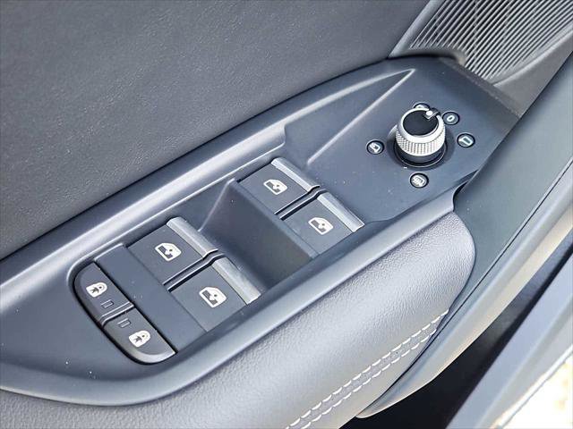 Certified 2023 Audi Q5 2.0T Premium Plus w/ Premium Plus Package AWD/4WD image 13