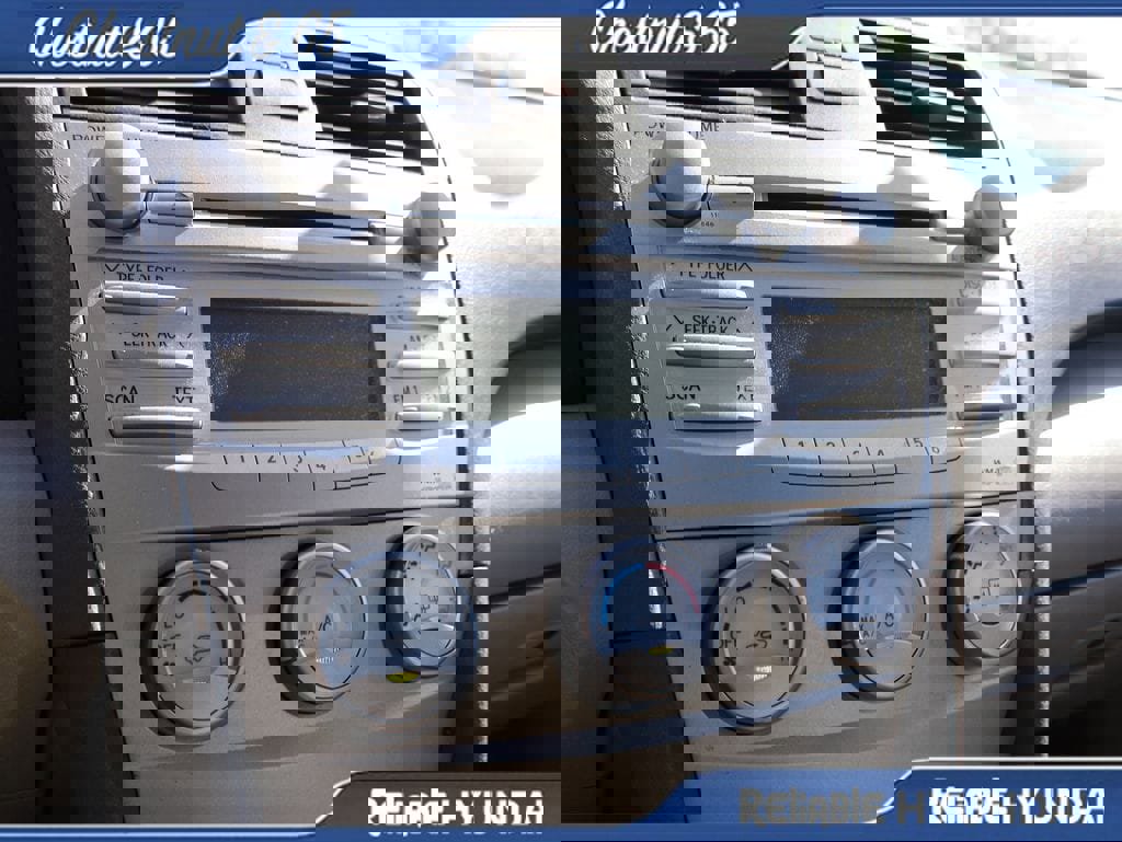 Used 2011 Toyota Camry LE image 32