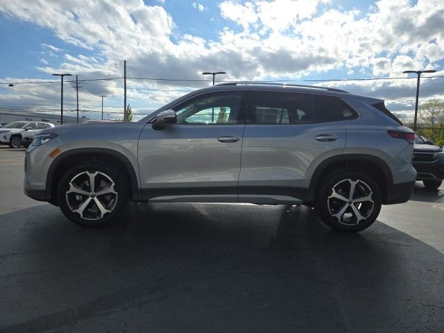 Used 2025 Volkswagen Tiguan SE AWD/4WD image 4