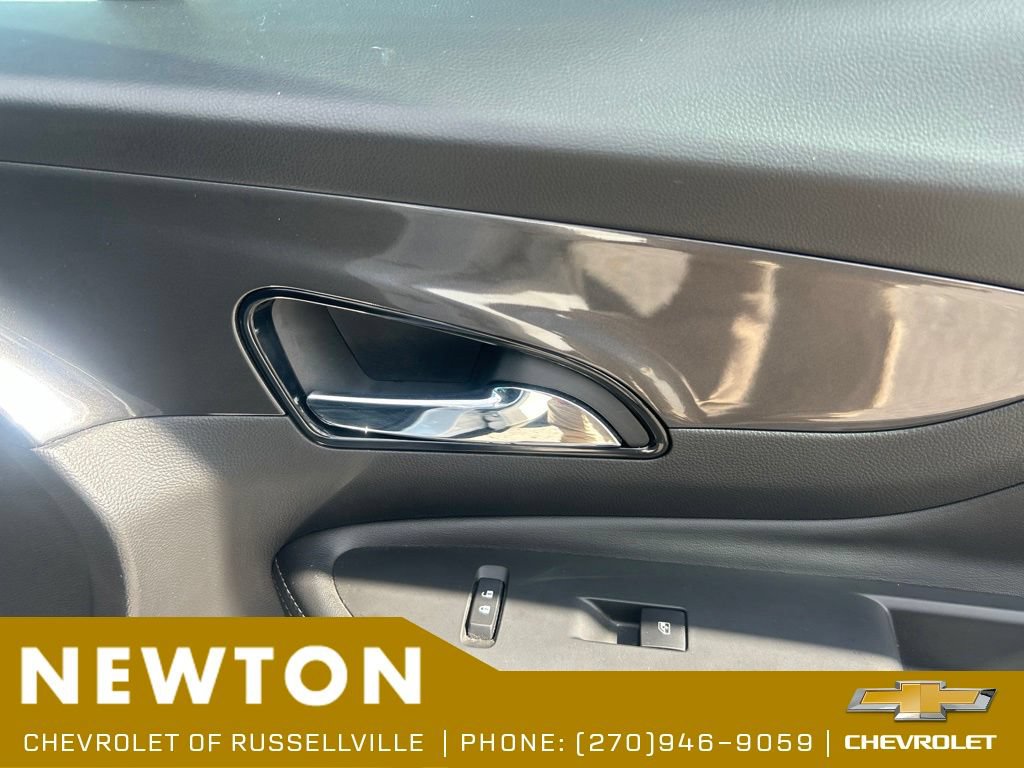 Used 2017 Buick Encore Essence FWD image 24