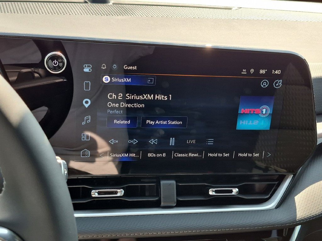 New 2027 Chevrolet Equinox LT FWD image 24