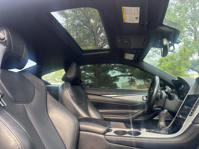 Used 2018 INFINITI Q60 Red Sport 400 w/ Pro Active Package RWD image 18