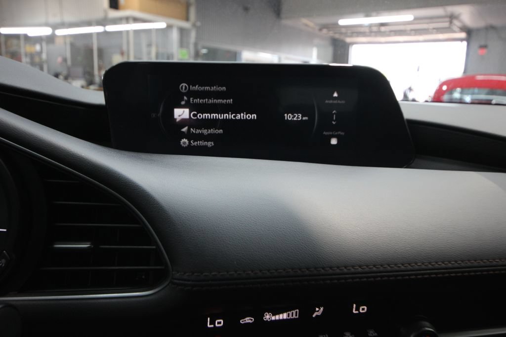 Used 2024 MAZDA MAZDA3 s FWD image 18