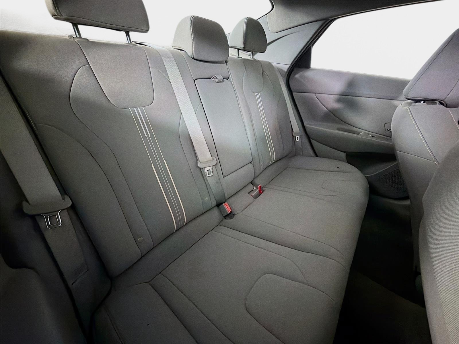 Certified 2022 Hyundai Elantra SEL w/ Convenience + Premium Package FWD image 23
