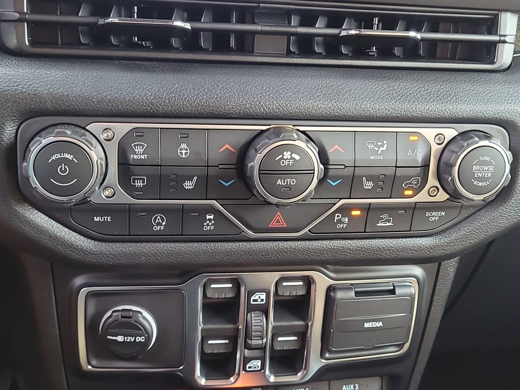 New 2026 Jeep Gladiator Willys AWD/4WD image 25