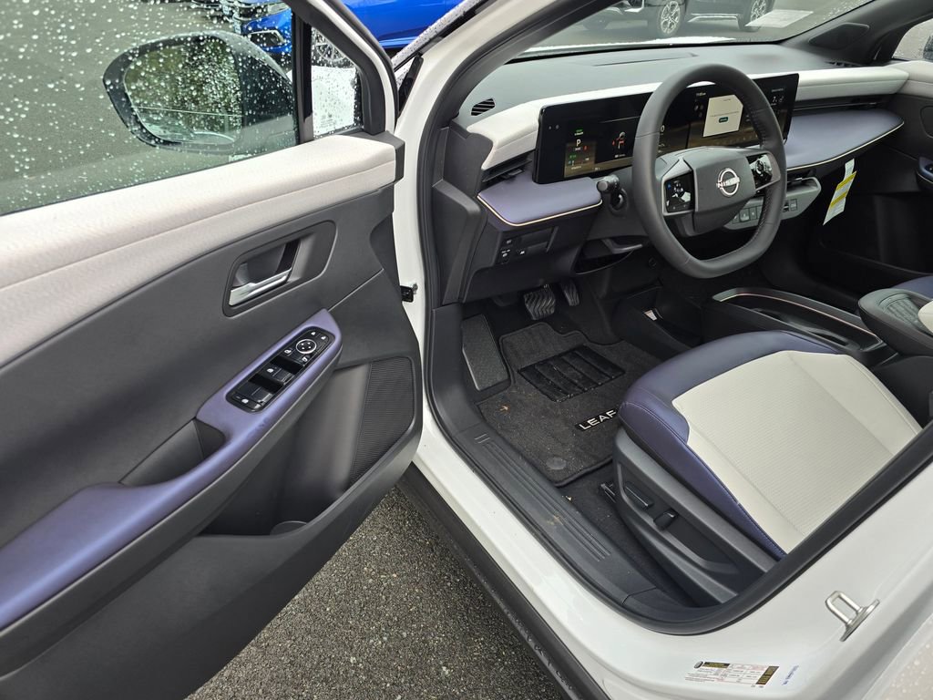 New 2026 Nissan Leaf SV+ w/ Floor Mat Package (SV+) FWD image 18