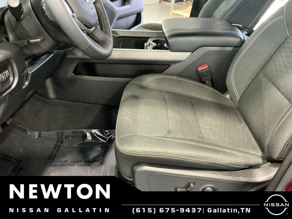 Used 2025 RAM 1500 Big Horn AWD/4WD image 11