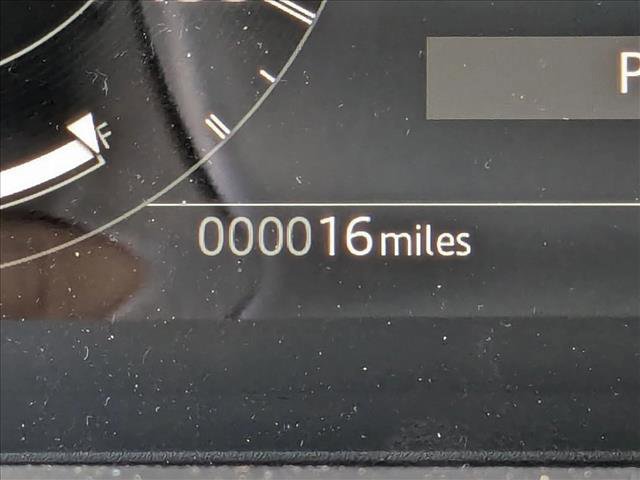 New 2025 Land Rover Discovery S image 11