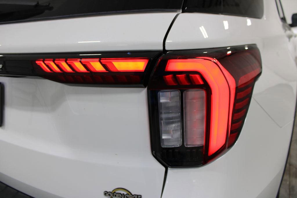 New 2026 Ford Explorer Active image 25