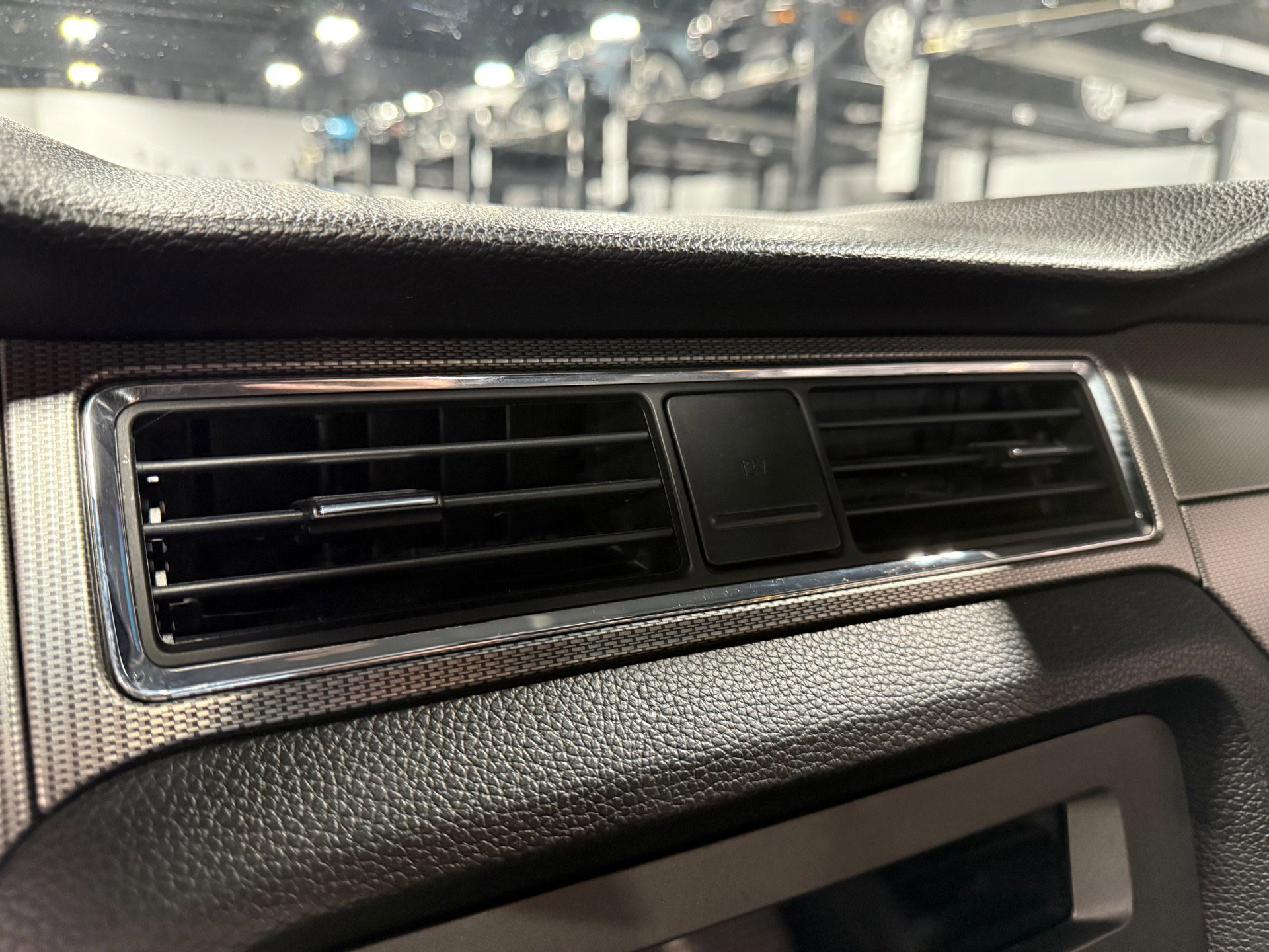 Used 2010 Ford Mustang GT image 25