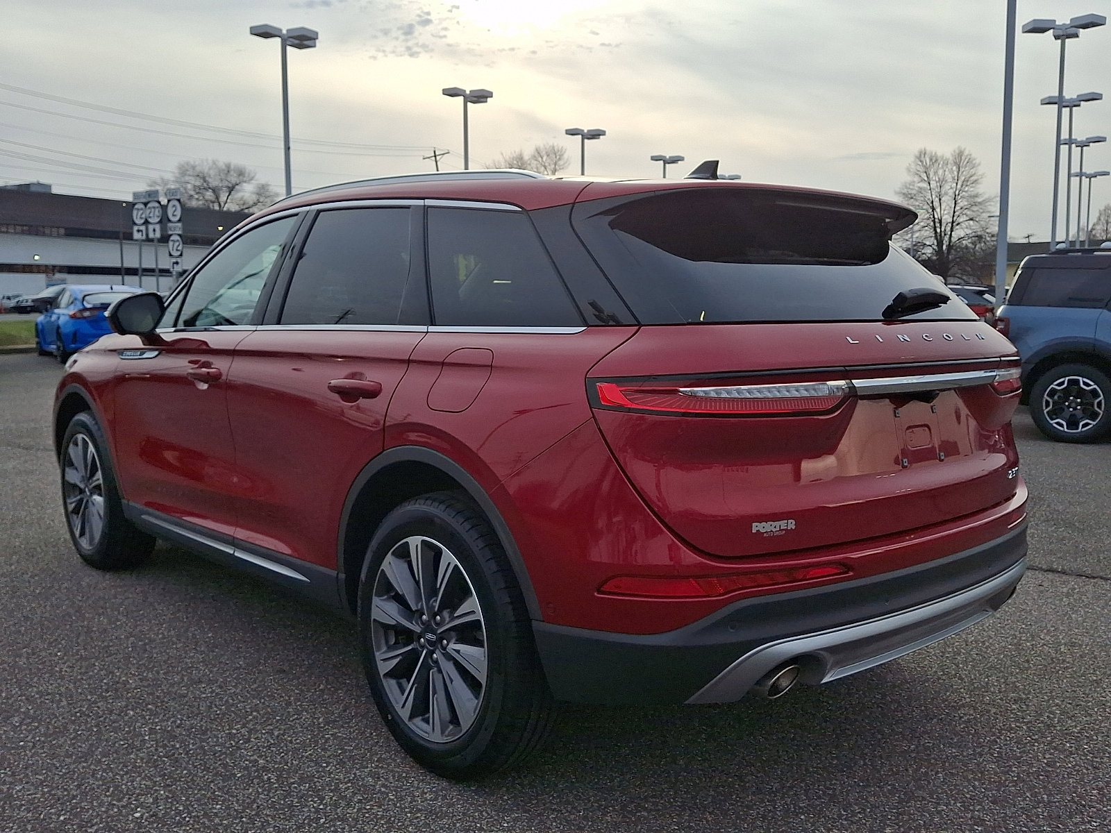 Used 2020 Lincoln Corsair Reserve w/ Equipment Group 201A image 8