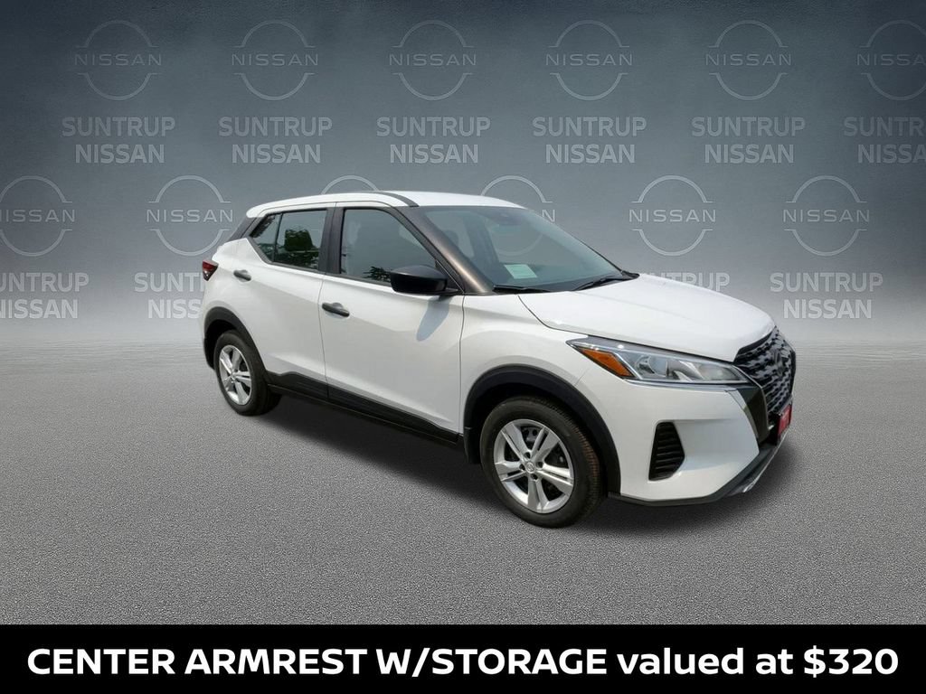 Certified 2025 Nissan Kicks Play S FWD image 2