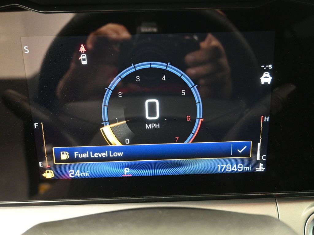 Used 2025 Chevrolet Trax LT w/ Driver Confidence Package image 7