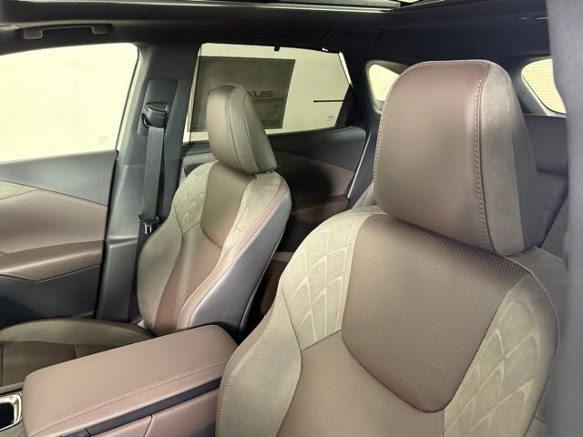 New 2025 Lexus RX 350 image 6